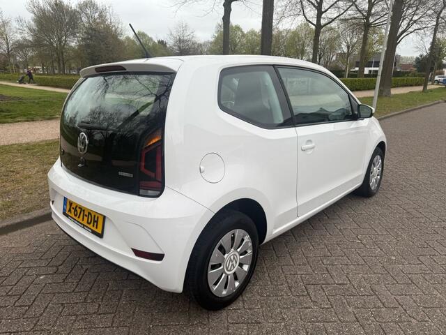 Volkswagen UP! 1.0 BMT high up!