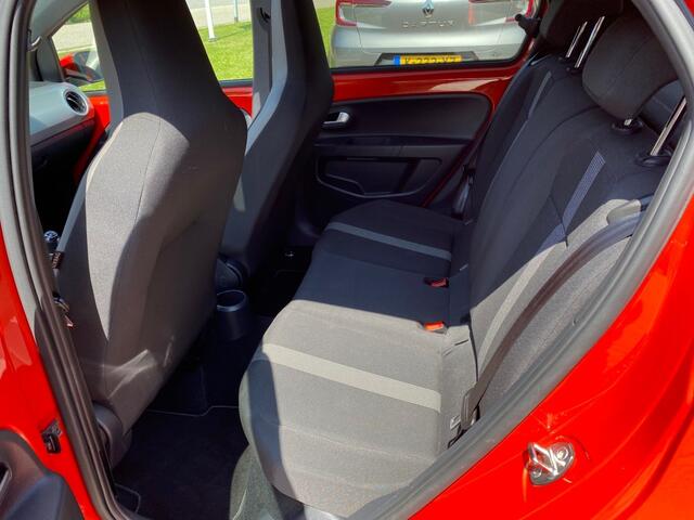 Volkswagen UP! 1.0 BMT HIGH UP!