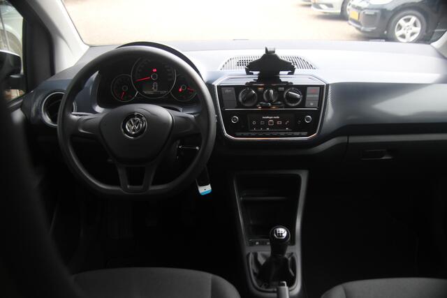 Volkswagen UP! 1.0 BMT move up! | Black Edition | AC | 17 LM |