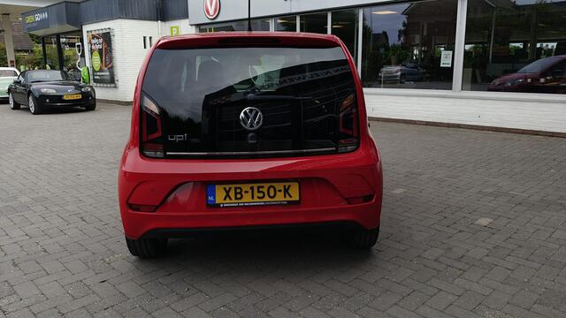 Volkswagen UP! 1.0 BMT up! Beats