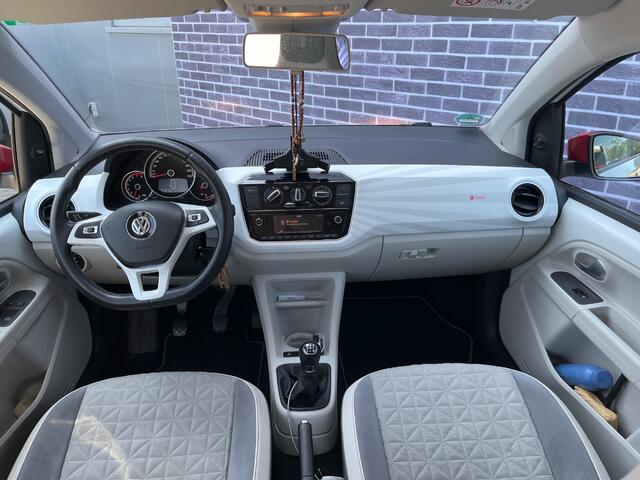 Volkswagen UP! 1.0 BMT up! beats / Bluetooth / 15'' LMV / LED Dagrijverlichting / Stuurbekrachtiging / Elektr. ramen / Airco / Radio