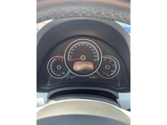 Volkswagen UP! 1.0 BMT up! beats / Bluetooth / 15'' LMV / LED Dagrijverlichting / Stuurbekrachtiging / Elektr. ramen / Airco / Radio