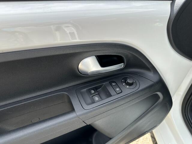 Volkswagen UP! 1.0 BMT move up! Cruise control Airco DAB+