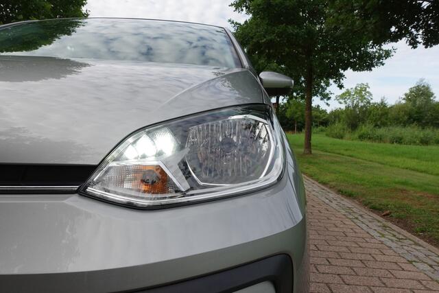 Volkswagen UP! 1.0 BMT move up! | Stoelverwarming | Cruise Control | PDC |