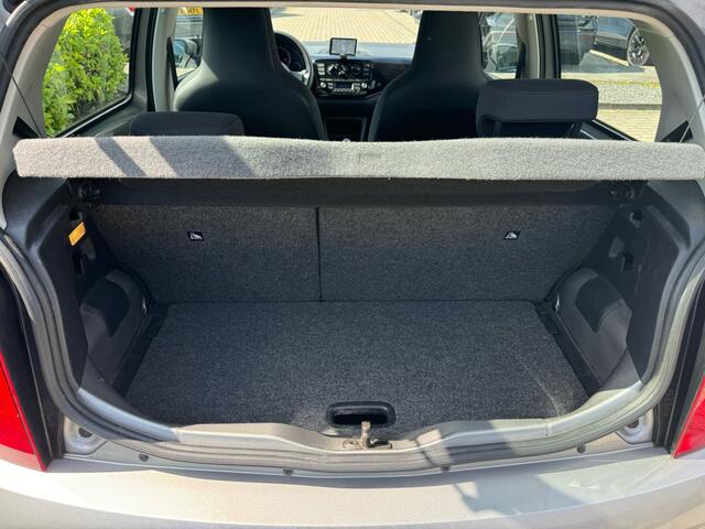 Volkswagen UP! 1.0 move up! BlueMotion navi, airco, 5 deurs