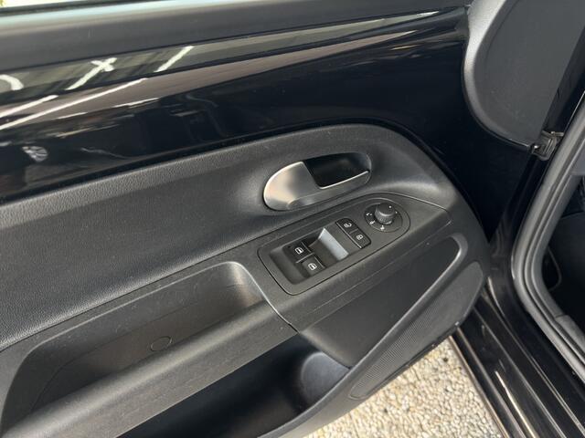 Volkswagen UP! 1.0 BMT move up! | AIRCO | 5-DEURS | NAP |