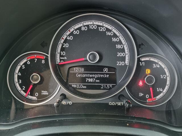 Volkswagen UP! 1.0 | Unieke km's | Airco | Bluetooth |*