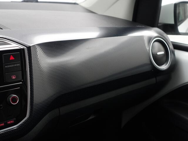 Volkswagen UP! 1.0 BMT R Line+ Led, Bluetooth audio, Privacy Glass, Clima, Comfort Interieur