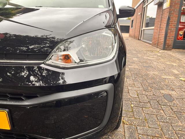 Volkswagen UP! 1.0 BMT move up!
