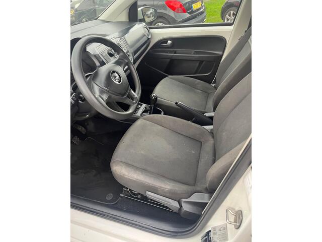 Volkswagen UP! 1.0 BMT move up! FACE LIFT airco elec ramen cv