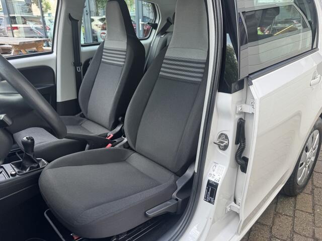 Volkswagen UP! 1.0 BMT move up!