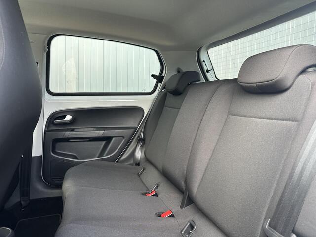 Volkswagen UP! 1.0 / Airco /