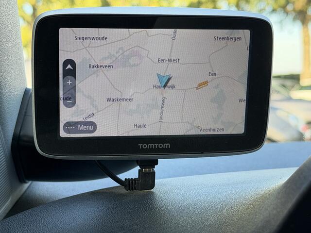 Volkswagen UP! 1.0 BMT move up! Clima/Camera/Cruise/PDC