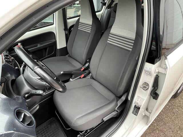 Volkswagen UP! 1.0 BMT move up!