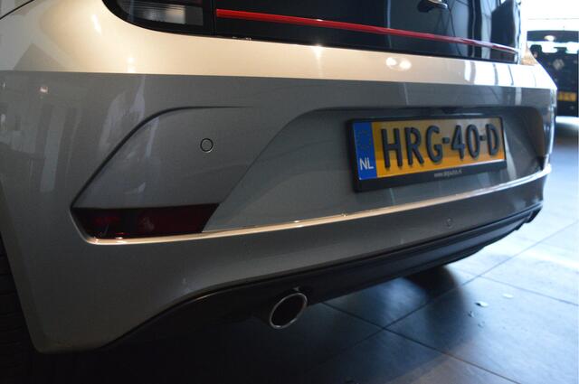 Volkswagen UP! 1.0 TSI GTI clima cruise camera pdc 17 inch 116 pl !!