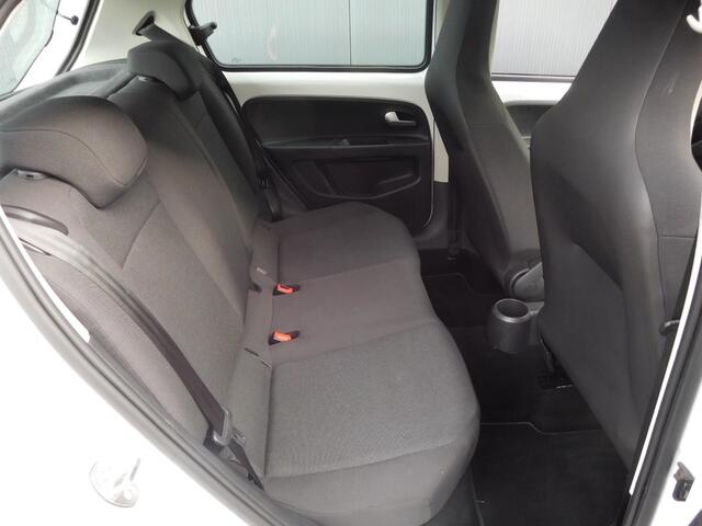 Volkswagen UP! 1.0 BMT move up!