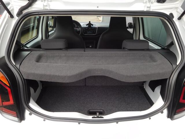 Volkswagen UP! 1.0 BMT move up!