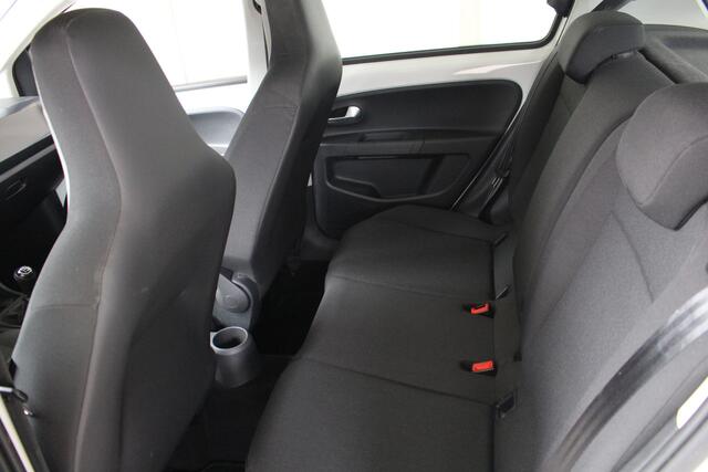 Volkswagen UP! 1.0 Airco | Dab | Stoelverwarming | Verwarmde spiegels | Mistlampen voor