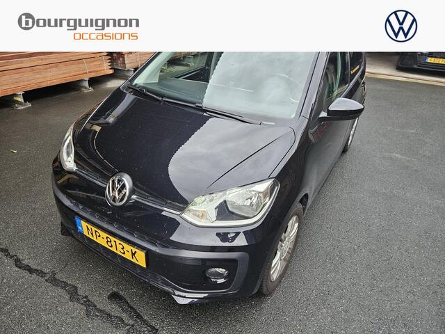 Volkswagen UP! 1.0 BMT high up! | Panoramadak | Cruise Control | Camera | Stoel Verwarming | Sensoren | Bluetooth | 15 Inch