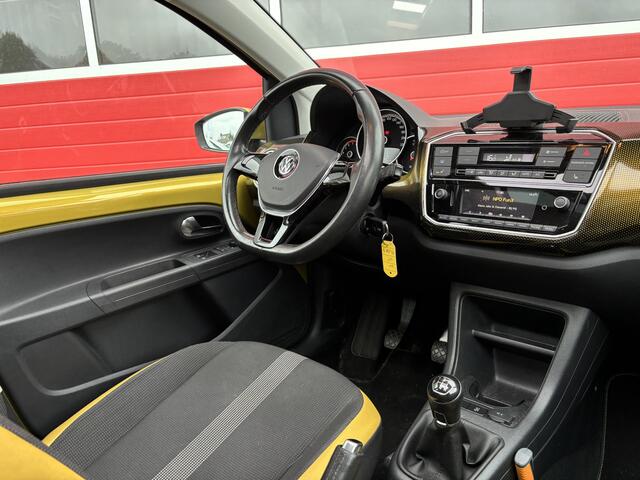 Volkswagen UP! 1.0 BMT high up! 1STE EIG / PANORAMADAK / STOELVERW / PDC / DAB+ / CLIMA / ELEK RAMEN / NL-AUTO