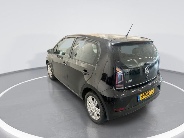 Volkswagen UP! 1.0 75pk BMT high up! Automaat · P-Sensoren · Airco · Elek. Ramen · Cruise Control · Telefoondock · 15'' Inch ·