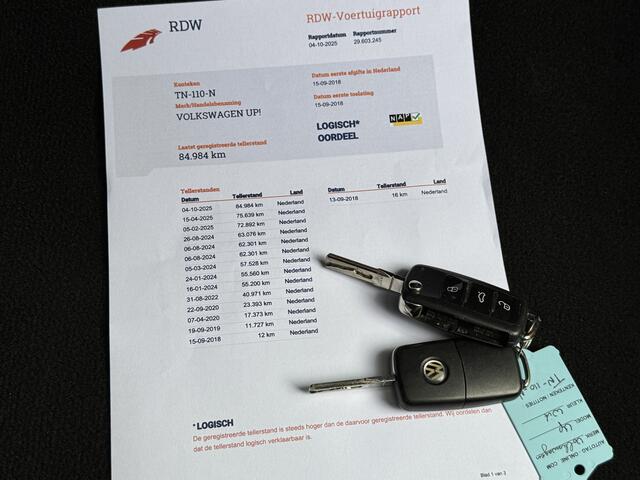 Volkswagen UP! 1.0 BMT high up! Bluetooth/Cruise/15inch/PDC achter/1e eig.