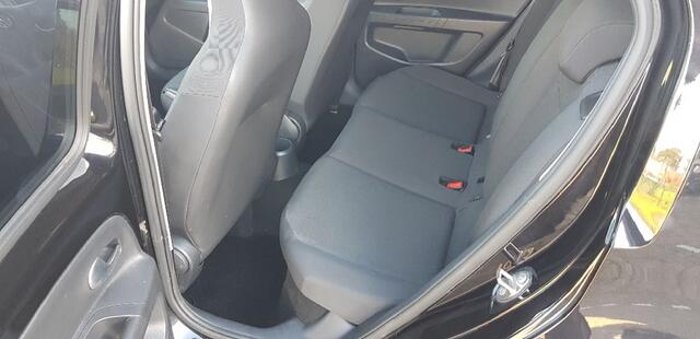 Volkswagen UP! 1.0 BMT move up!