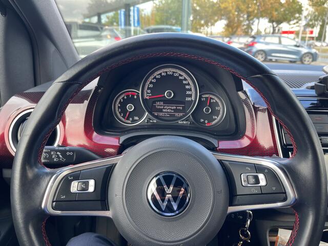 Volkswagen UP! 1.0 116PK TSI GTI | 1e eigenaar | Origineel NL | Camera | Clima | Stoelverwarming |