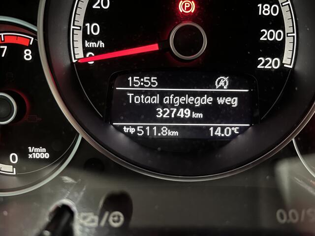 Volkswagen UP! 1.0 BMT high up! / BLUETOOTH/ CRUISE CONTROL/ LEDER MULTIFUNC. STUUR/ PARK. SENSOREN + CAMERA/ 17" LMV/ AIRCO