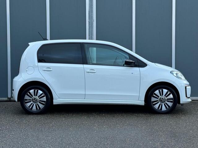 Volkswagen UP! 83pk Style | BTW | Climate | Cruise | Stoelverwarming