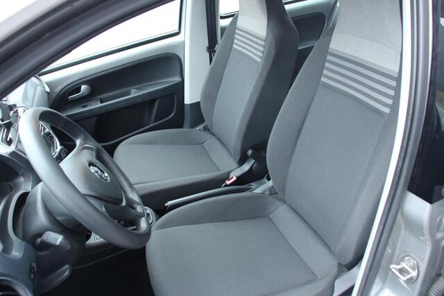 Volkswagen UP! 1.0 BMT move up!