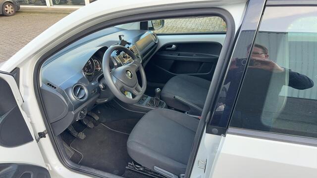 Volkswagen UP! 1.0 BMT move up! 5drs /AC/BTW