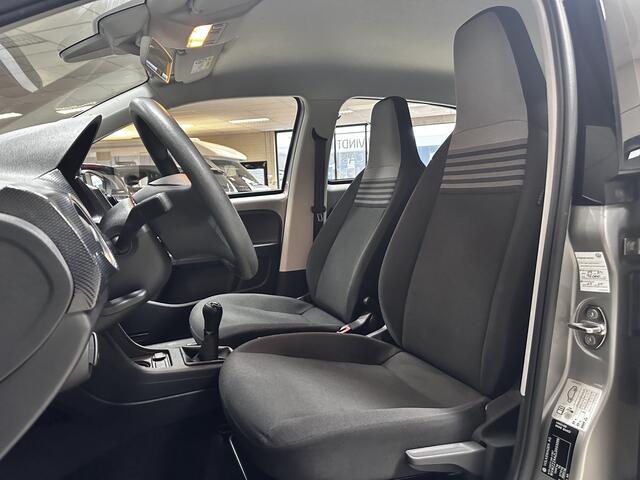 Volkswagen UP! 1.0 BMT move up!/ DAB+/ Airco/ Maps + More/ Elek. pakket/ Isofix/ Bluetooth/ AUX & USB/ LED Dagrijverl./ Getint glas/ Metallic lak.