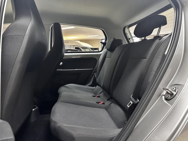 Volkswagen UP! 1.0 BMT move up!/ DAB+/ Airco/ Maps + More/ Elek. pakket/ Isofix/ Bluetooth/ AUX & USB/ LED Dagrijverl./ Getint glas/ Metallic lak.
