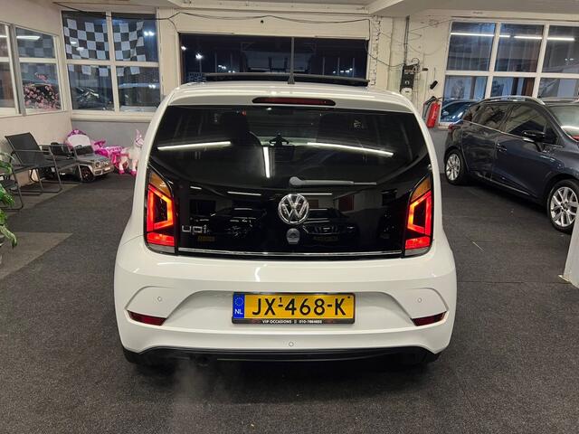 Volkswagen UP! 1.0 move up! NAP*Schuifdak*Camera*Facelift*5drs