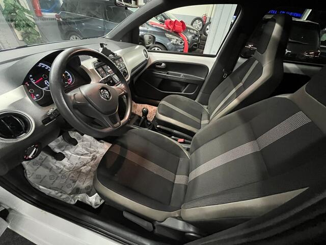 Volkswagen UP! 1.0 move up! NAP*Schuifdak*Camera*Facelift*5drs