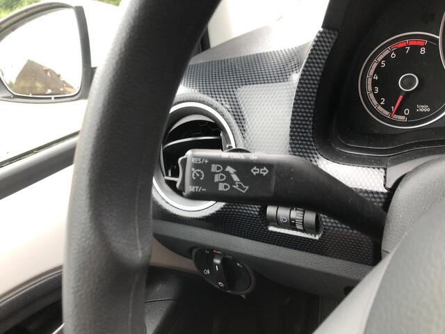 Volkswagen UP! 1.0 BMT up! beats Led Cruise Pdc Camera Nap