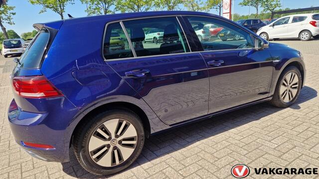 Volkswagen e-Golf e-Golf