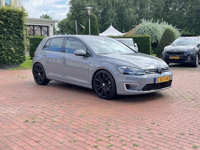 Volkswagen e-Golf e-Golf