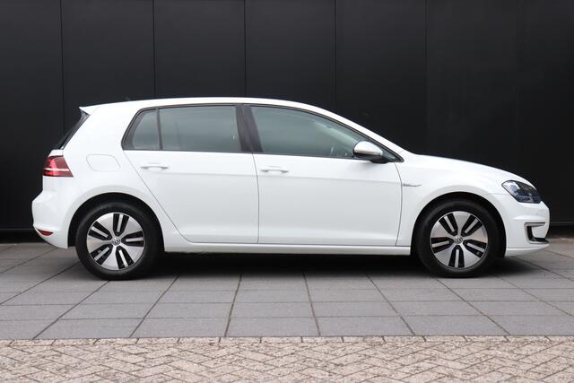 Volkswagen e-Golf 116 PK | NAVI | STOELVERWARMING | PARK PILOT