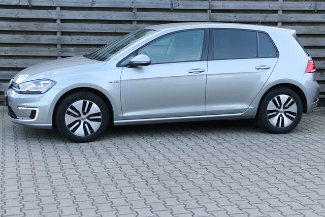 Volkswagen e-Golf / Warmtepomp / Cruise / Climate / Stoelverw / Virtual Cockpit