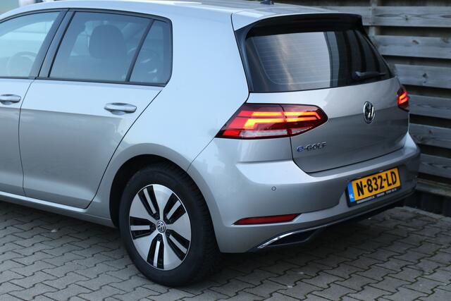Volkswagen e-Golf / Warmtepomp / Cruise / Climate / Stoelverw / Virtual Cockpit