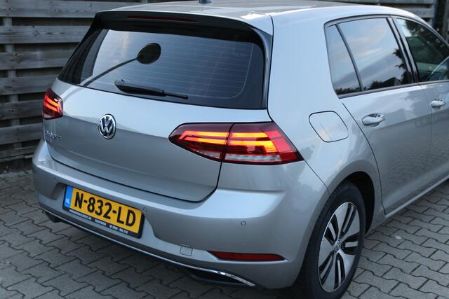 Volkswagen e-Golf / Warmtepomp / Cruise / Climate / Stoelverw / Virtual Cockpit