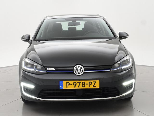Volkswagen e-Golf Aut. + APPLE CARPLAY | FULL LED | CAMERA | SFEERVERLICHTING | NAVIGATIE