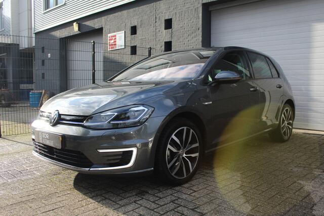 Volkswagen e-Golf Full option|Virtual cockpit|Leder|dynaudio E-DITION