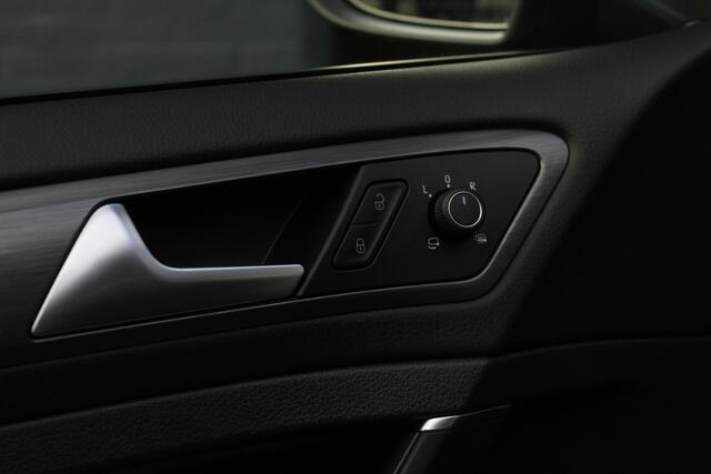 Volkswagen e-Golf Full option|Virtual cockpit|Leder|dynaudio E-DITION
