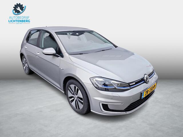 Volkswagen e-Golf ACC / Digitaal Display / Carplay / Keyless
