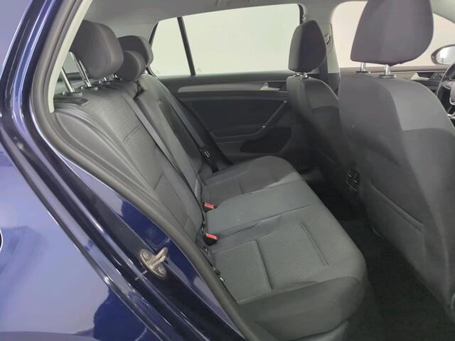 Volkswagen e-Golf E-DITION / Digitaal dashboard / LED / Navigatie / Camera / Parkeersensoren V+A / Warmtepomp /