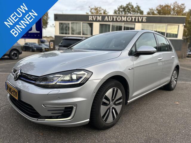 Volkswagen e-Golf e-Golf WARMTEPOMP| DODE HOEK| APPLE CARPLAY/ ANDROID AUTO| DIG. DASH | CAMERA| STOELVERW. |