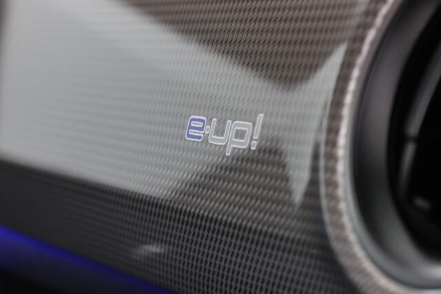 Volkswagen e-Up e-Up! Fabieksgarantie 27-12-2026 of 100dkm